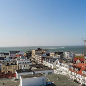 Ausblick auf die Innenstadt und die Nordsee vom Hotel Friese auf Norderney